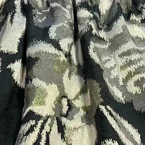 Tabitha Anthropologie Black Floral Metalic Fit snd Flare Dress Size 4 Cocktail - Picture 8 of 8